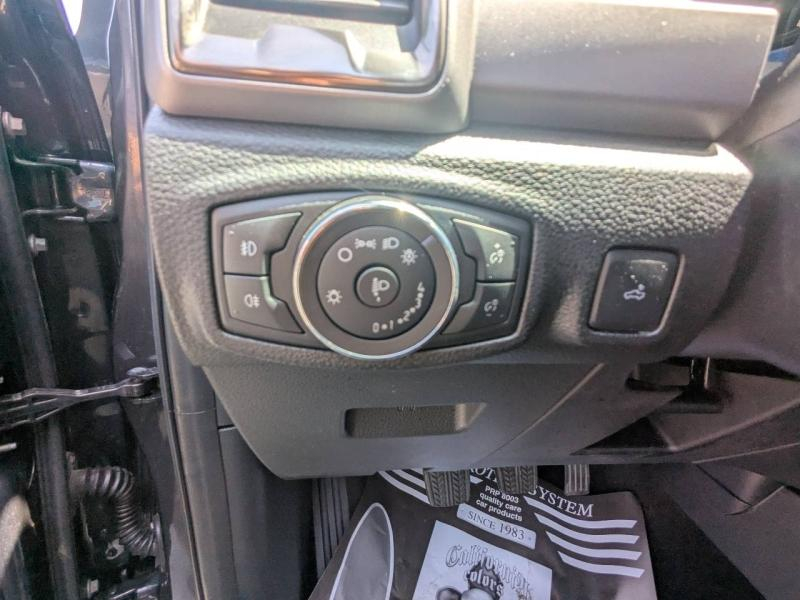 Photo 14 de l’annonce de FORD Ranger VUL d’occasion à vendre à FRÉJUS