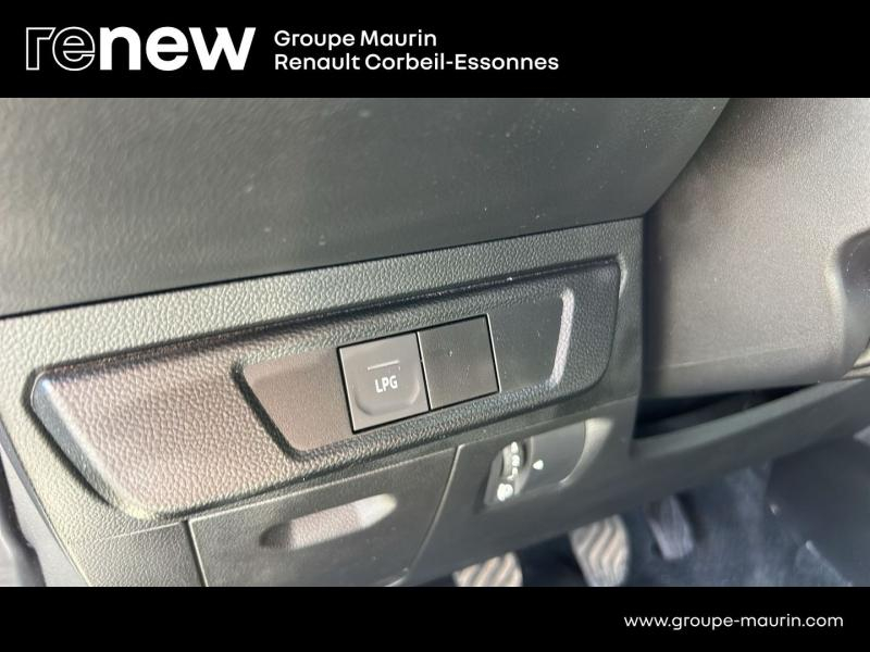 Photo 16 de l’annonce de DACIA Jogger d’occasion à vendre à CORBEIL-ESSONNES