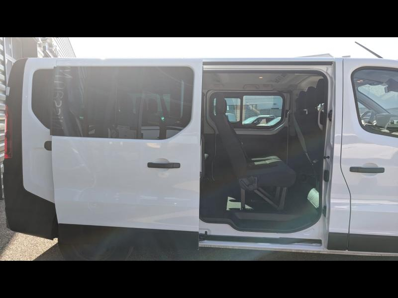 Photo 9 de l’annonce de NISSAN Primastar Combi d’occasion à vendre à ANNEMASSE