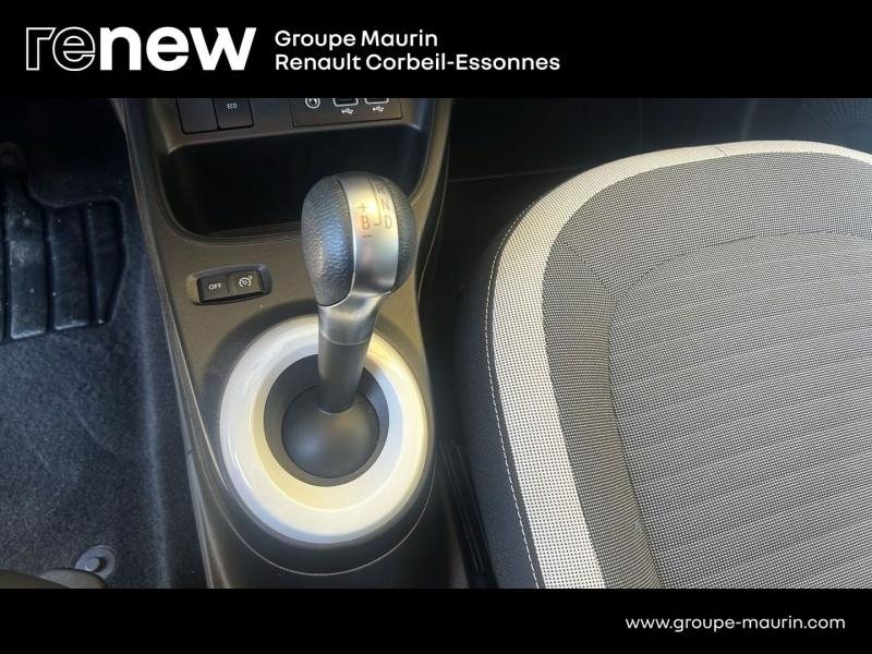 Photo 18 de l’annonce de RENAULT Twingo d’occasion à vendre à CORBEIL-ESSONNES