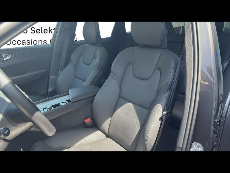 Photo 17 de l’annonce de VOLVO XC60 d’occasion à vendre à AIX-EN-PROVENCE