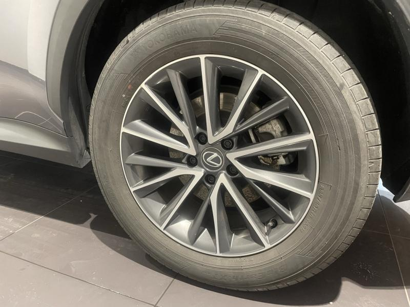 Photo 9 de l’annonce de LEXUS NX d’occasion à vendre à LATTES