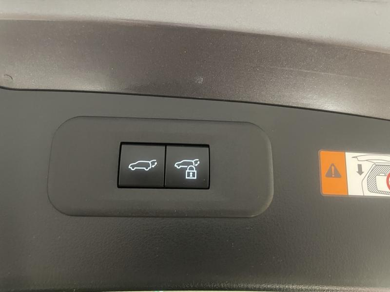 Photo 12 de l’annonce de LEXUS NX d’occasion à vendre à LATTES