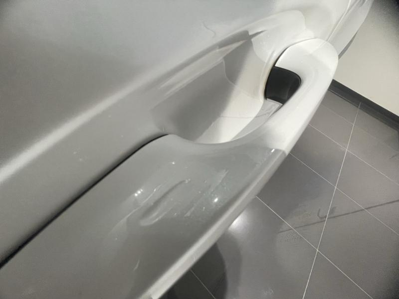 Photo 9 de l’annonce de LEXUS UX d’occasion à vendre à LATTES