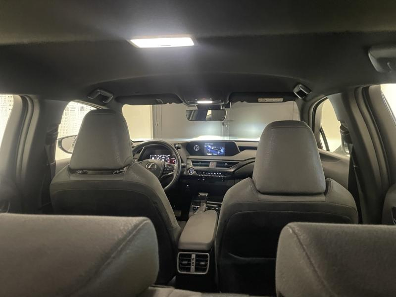 Photo 15 de l’annonce de LEXUS UX d’occasion à vendre à LATTES