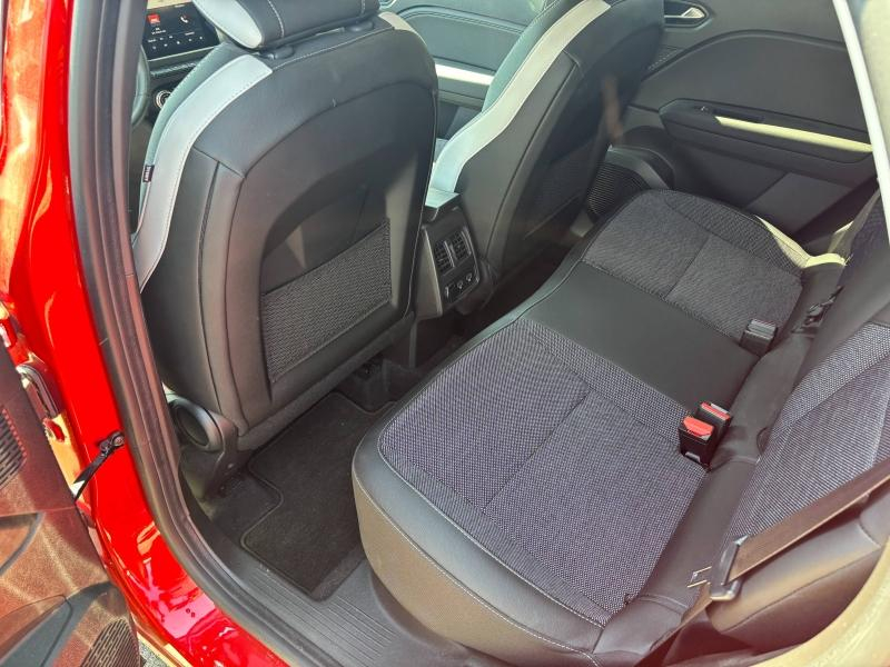 Photo 16 de l’annonce de RENAULT Captur d’occasion à vendre à LA GARDE