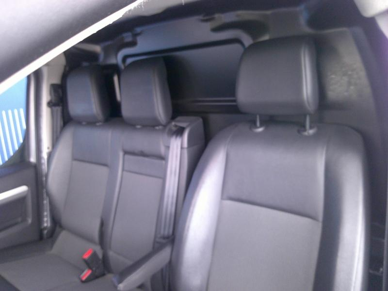 Photo 13 de l’annonce de PEUGEOT Expert Fg VUL d’occasion à vendre à PERPIGNAN