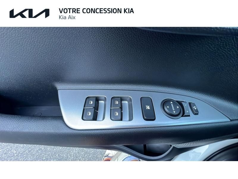 Photo 20 de l’annonce de KIA Stonic d’occasion à vendre à AIX-EN-PROVENCE