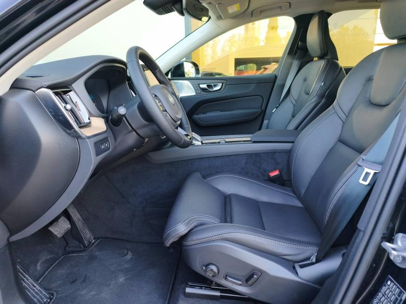 Photo 10 de l’annonce de VOLVO XC60 d’occasion à vendre à AVIGNON