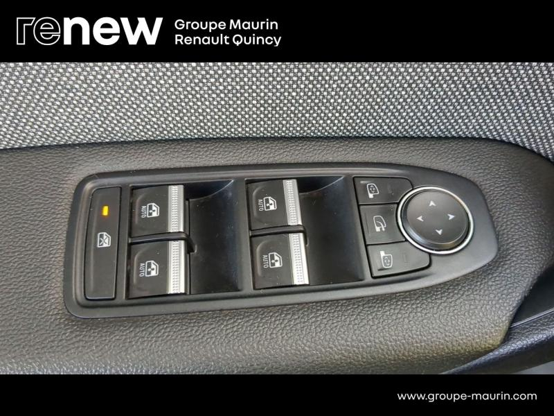 Photo 15 de l’annonce de RENAULT  d’occasion à vendre à QUINCY-SOUS-SÉNART