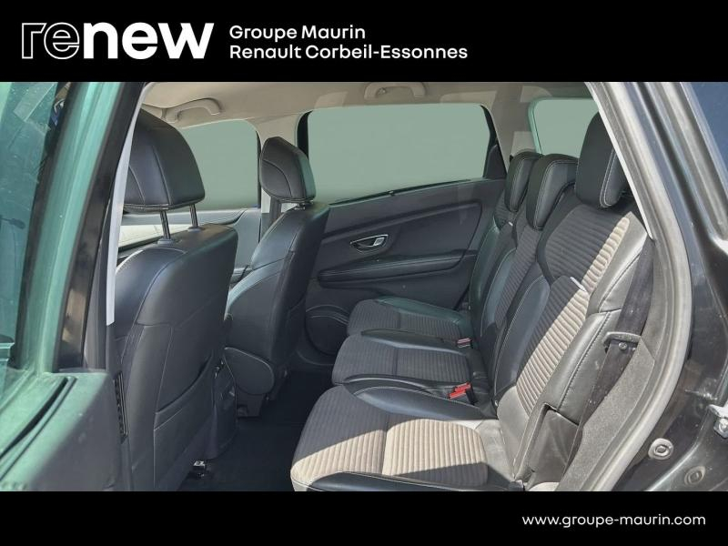 Photo 12 de l’annonce de RENAULT Grand Scenic d’occasion à vendre à CORBEIL-ESSONNES