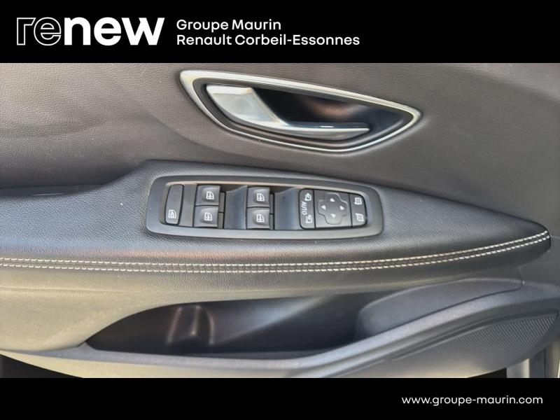 Photo 19 de l’annonce de RENAULT Grand Scenic d’occasion à vendre à CORBEIL-ESSONNES