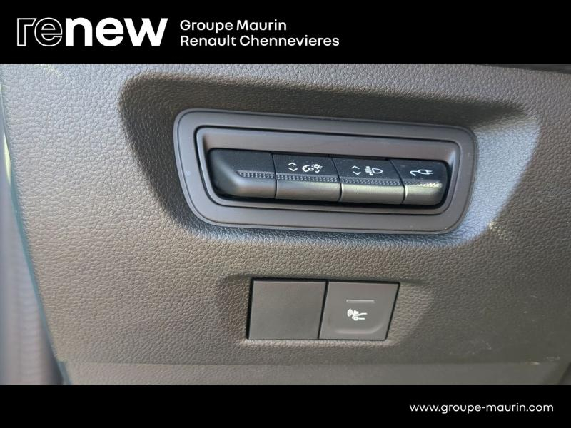 Photo 13 de l’annonce de RENAULT Zoe d’occasion à vendre à CHENNEVIÈRES-SUR-MARNE