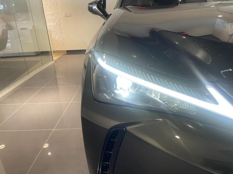 Photo 7 de l’annonce de LEXUS UX d’occasion à vendre à LATTES