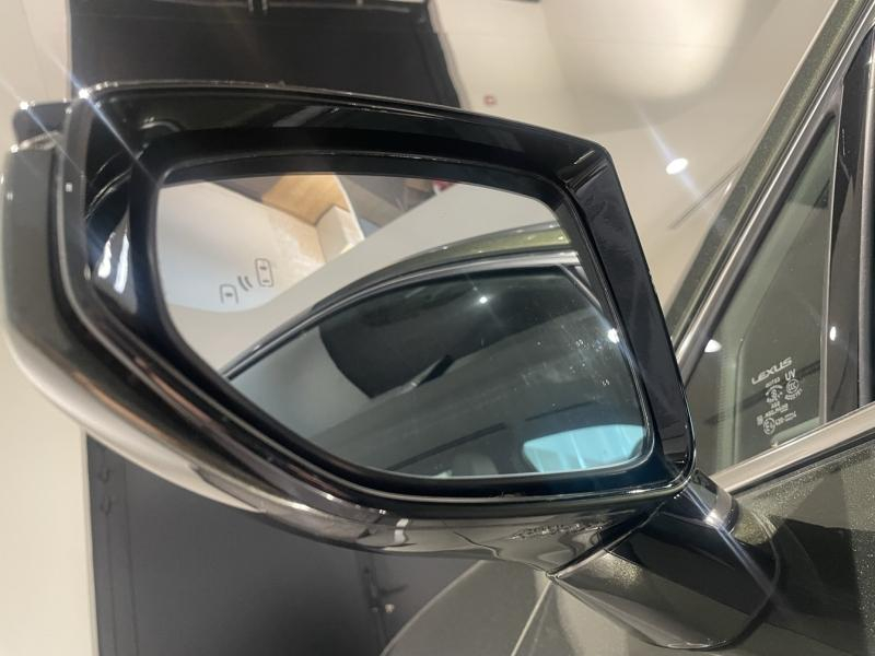 Photo 11 de l’annonce de LEXUS UX d’occasion à vendre à LATTES