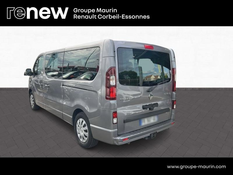 Photo 7 de l’annonce de RENAULT Trafic Combi d’occasion à vendre à CORBEIL-ESSONNES