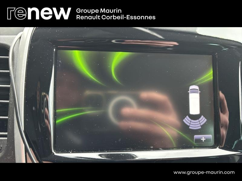 Photo 18 de l’annonce de RENAULT Trafic Combi d’occasion à vendre à CORBEIL-ESSONNES