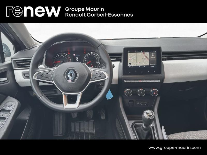 Photo 13 de l’annonce de RENAULT Clio d’occasion à vendre à CORBEIL-ESSONNES