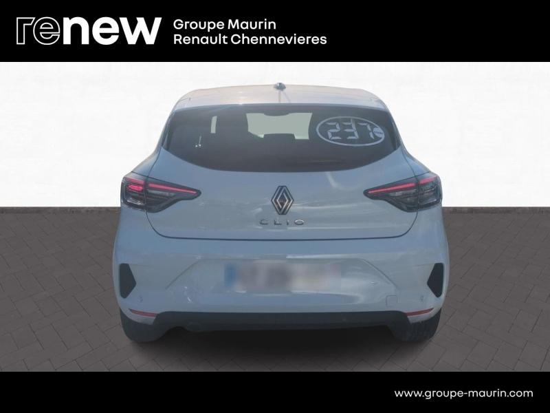 Photo 4 de l’annonce de RENAULT Clio d’occasion à vendre à CHENNEVIÈRES-SUR-MARNE
