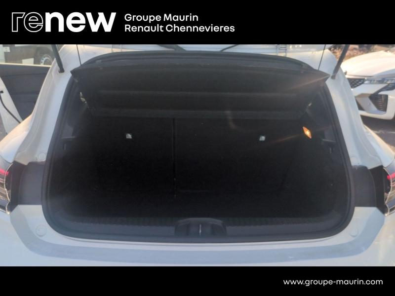 Photo 13 de l’annonce de RENAULT Clio d’occasion à vendre à CHENNEVIÈRES-SUR-MARNE