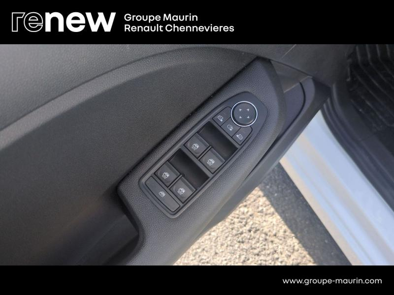 Photo 15 de l’annonce de RENAULT Clio d’occasion à vendre à CHENNEVIÈRES-SUR-MARNE
