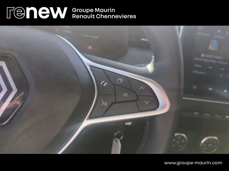 Photo 18 de l’annonce de RENAULT Clio d’occasion à vendre à CHENNEVIÈRES-SUR-MARNE
