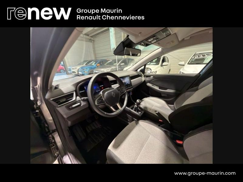 Photo 13 de l’annonce de RENAULT Clio d’occasion à vendre à CHENNEVIÈRES-SUR-MARNE