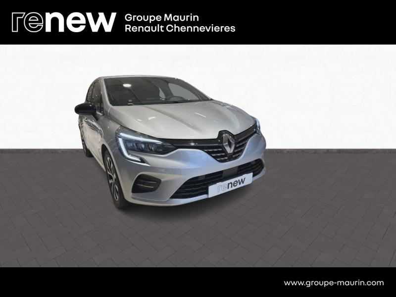 Photo 11 de l’annonce de RENAULT Clio d’occasion à vendre à CHENNEVIÈRES-SUR-MARNE