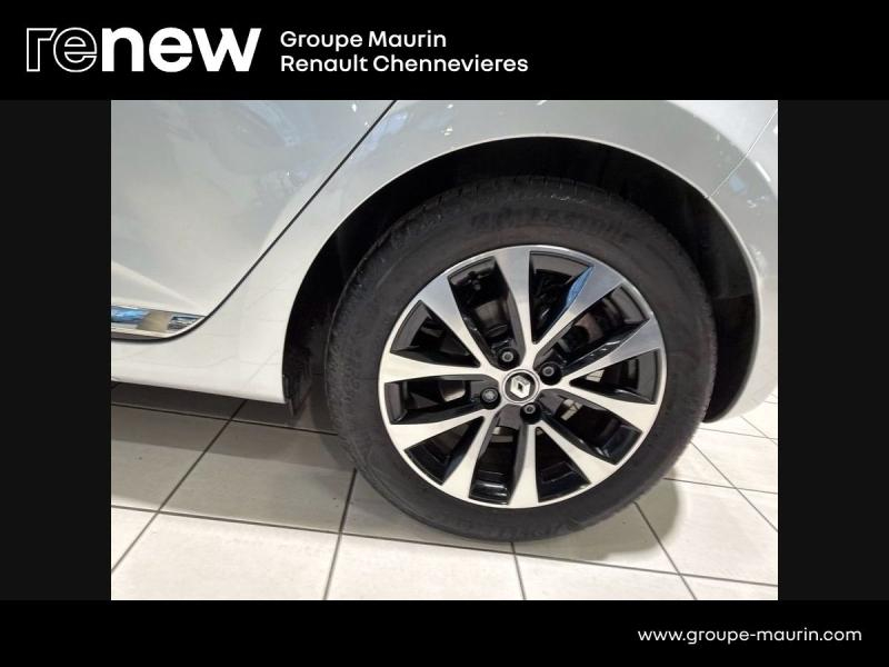 Photo 20 de l’annonce de RENAULT Clio d’occasion à vendre à CHENNEVIÈRES-SUR-MARNE