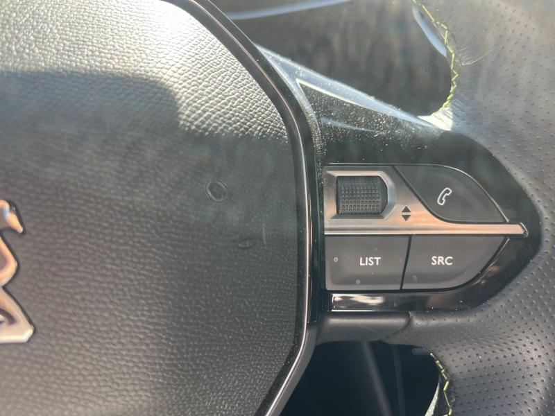 Photo 14 de l’annonce de PEUGEOT 208 d’occasion à vendre à BRIGNOLES