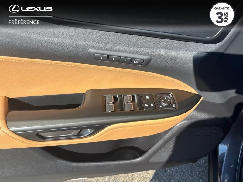 Photo 12 de l’annonce de LEXUS NX d’occasion à vendre à MONTFAVET
