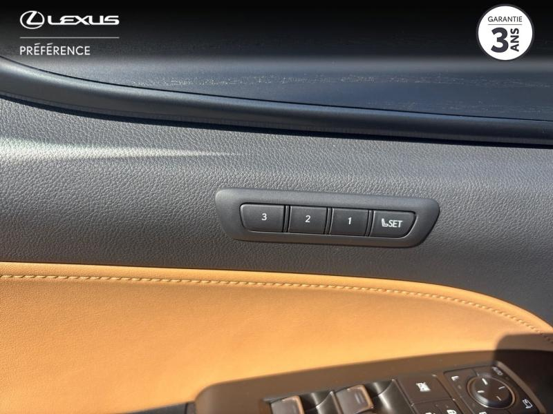 Photo 19 de l’annonce de LEXUS NX d’occasion à vendre à MONTFAVET