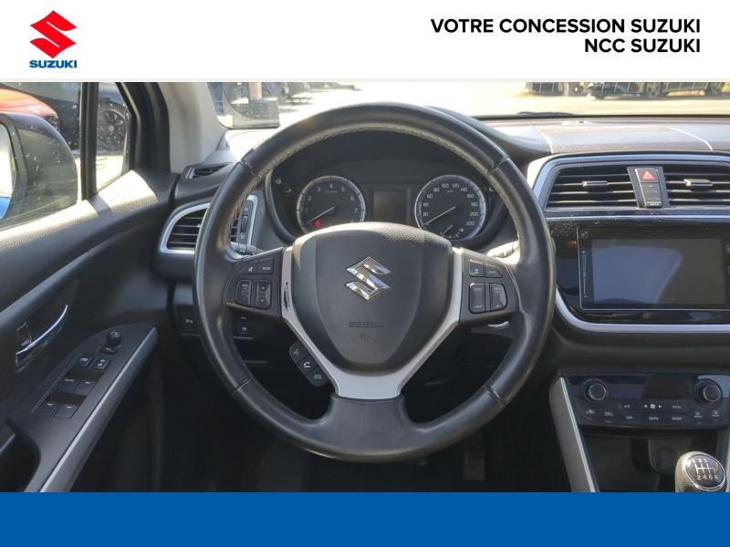 Photo 16 de l’annonce de SUZUKI SX4 S-Cross d’occasion à vendre à BELLERIVE-SUR-ALLIER