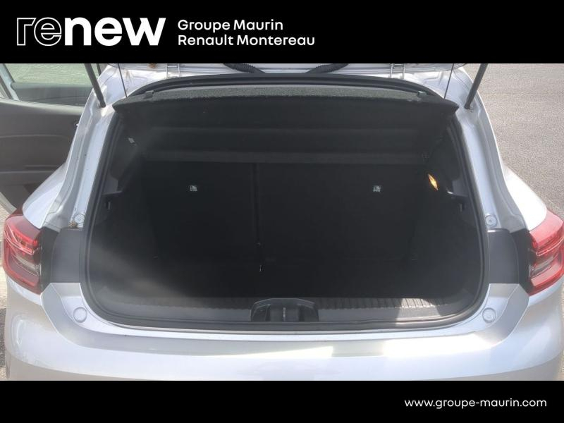 Photo 13 de l’annonce de RENAULT Clio d’occasion à vendre à VARENNES SUR SEINE