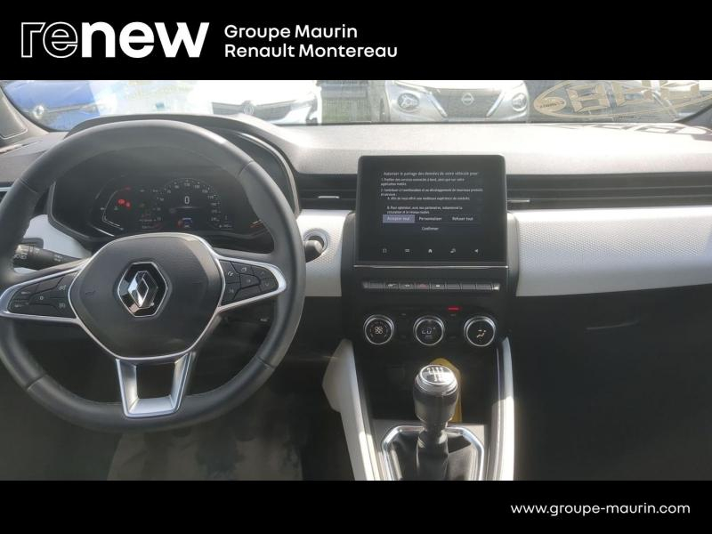 Photo 10 de l’annonce de RENAULT Clio d’occasion à vendre à VARENNES SUR SEINE