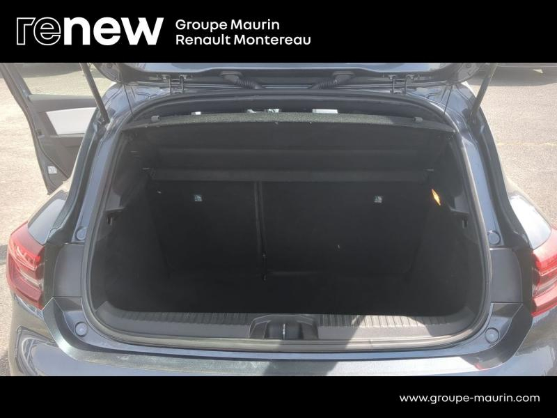 Photo 15 de l’annonce de RENAULT Clio d’occasion à vendre à VARENNES SUR SEINE