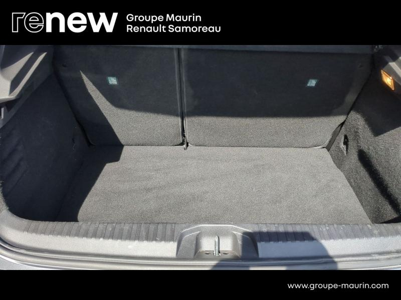 Photo 7 de l’annonce de RENAULT Clio d’occasion à vendre à SAMOREAU
