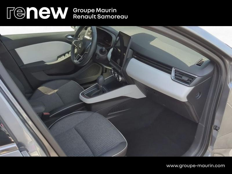 Photo 13 de l’annonce de RENAULT Clio d’occasion à vendre à SAMOREAU
