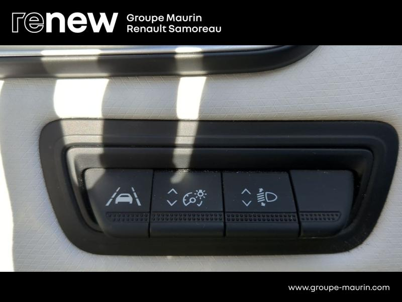 Photo 18 de l’annonce de RENAULT Clio d’occasion à vendre à SAMOREAU