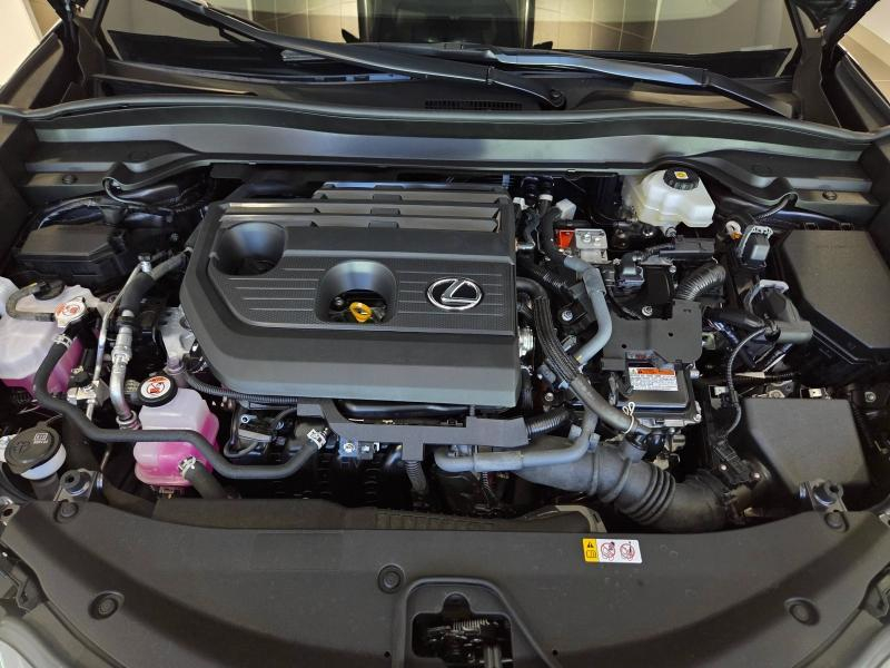 Photo 20 de l’annonce de LEXUS UX d’occasion à vendre à AUBIÈRE