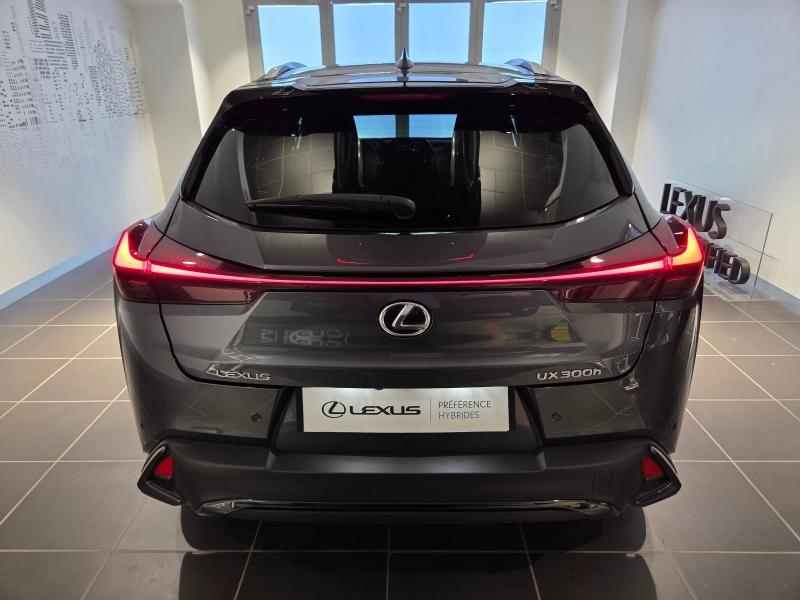 Photo 16 de l’annonce de LEXUS UX d’occasion à vendre à AUBIÈRE
