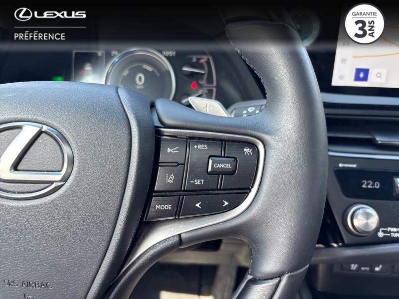 Photo 10 de l’annonce de LEXUS ES d’occasion à vendre à MONTFAVET