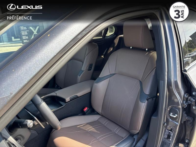 Photo 13 de l’annonce de LEXUS ES d’occasion à vendre à MONTFAVET