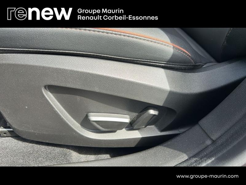 Photo 17 de l’annonce de RENAULT Captur d’occasion à vendre à CORBEIL-ESSONNES