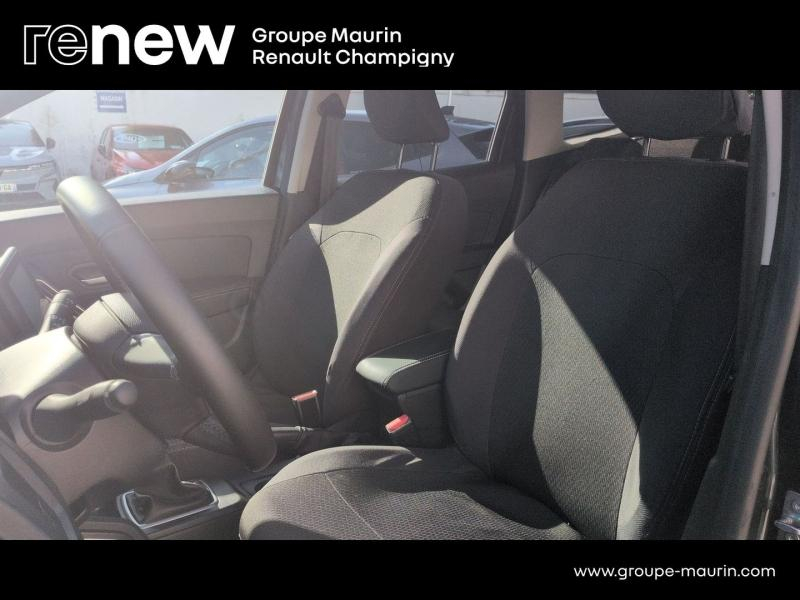 Photo 10 de l’annonce de DACIA Duster d’occasion à vendre à CHAMPIGNY-SUR-MARNE