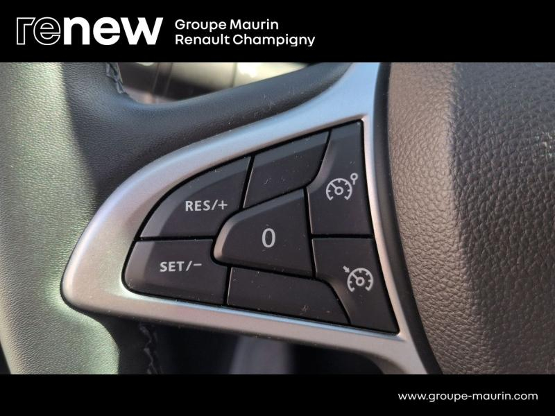Photo 17 de l’annonce de DACIA Duster d’occasion à vendre à CHAMPIGNY-SUR-MARNE