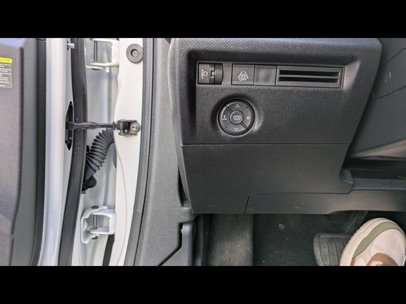 Photo 10 de l’annonce de CITROEN C4 d’occasion à vendre à AUBIÈRE