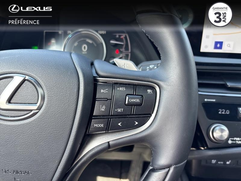 Photo 10 de l’annonce de LEXUS ES d’occasion à vendre à MONTFAVET