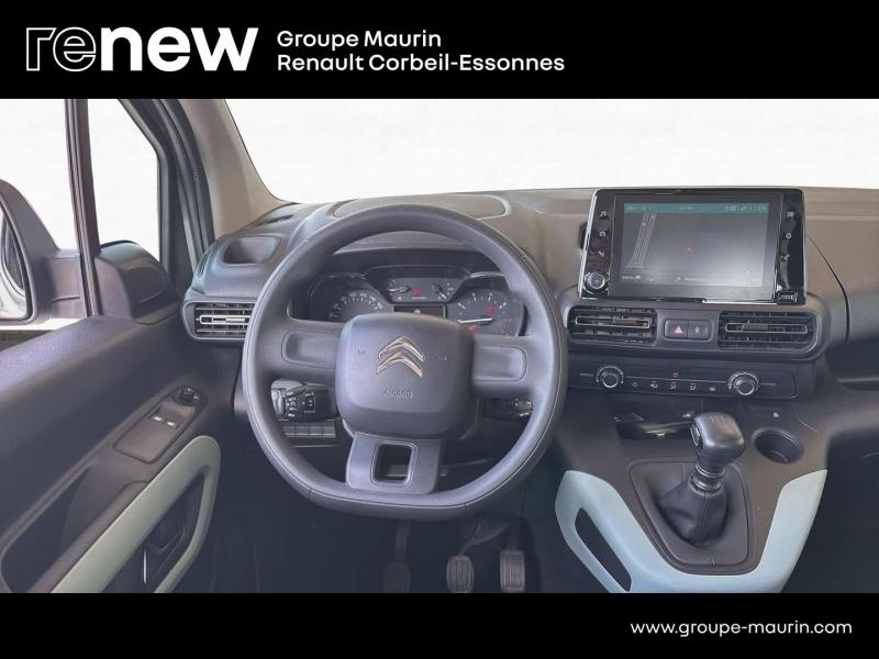 Photo 15 de l’annonce de CITROEN Berlingo d’occasion à vendre à CORBEIL-ESSONNES