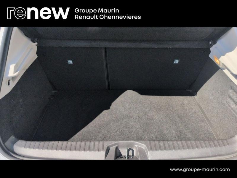 Photo 13 de l’annonce de RENAULT Clio d’occasion à vendre à CHENNEVIÈRES-SUR-MARNE